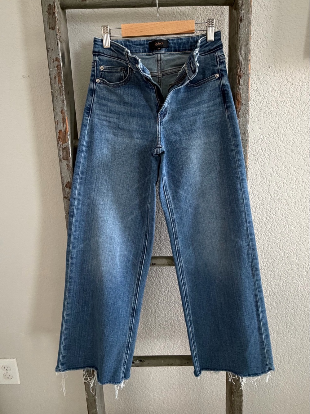 Quince Men's Relaxed Mid-Blue Jeans